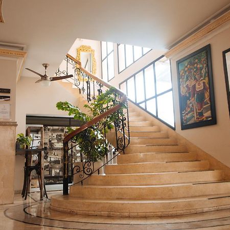 Hotel Genova Centro Баранкила Екстериор снимка
